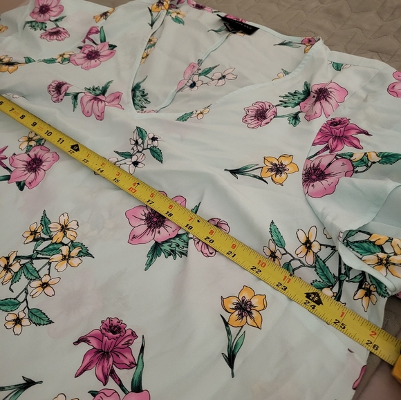 Lane Bryant Plus Size Floral Blouse - Picture 8 of 8